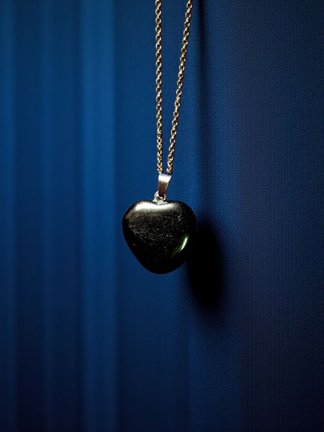 Heart-Shaped Black Obsidian Pendant with Silver-Plated Chain – Crystal for Protection, Grounding, and Emotional Strength
